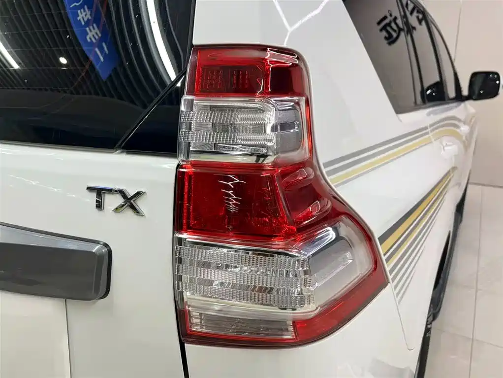 Toyota Prado 2014 4.0L Automatic TX-L фото 13