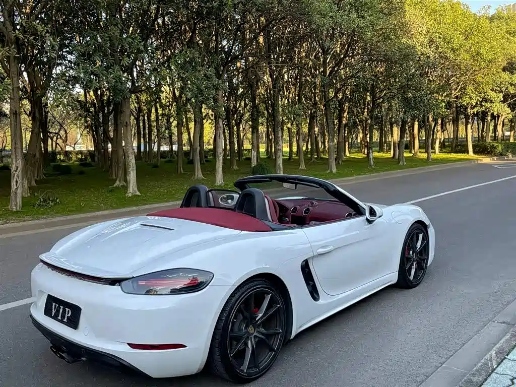 Porsche 718 2016 Boxster 2.0T фото 20