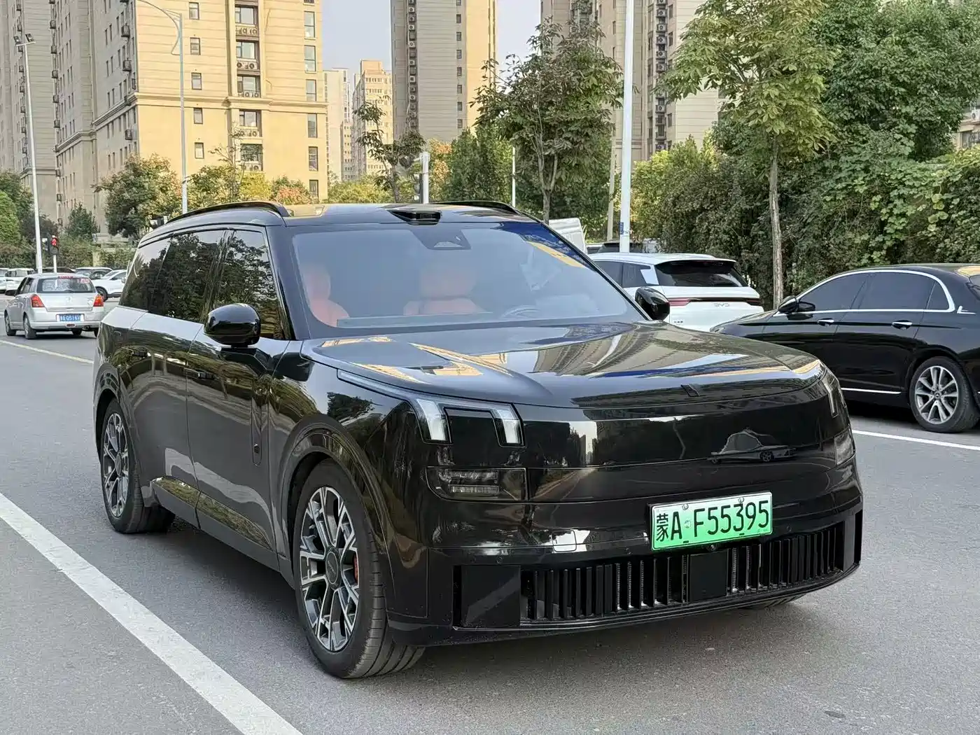 2025 Lynk & Co 900