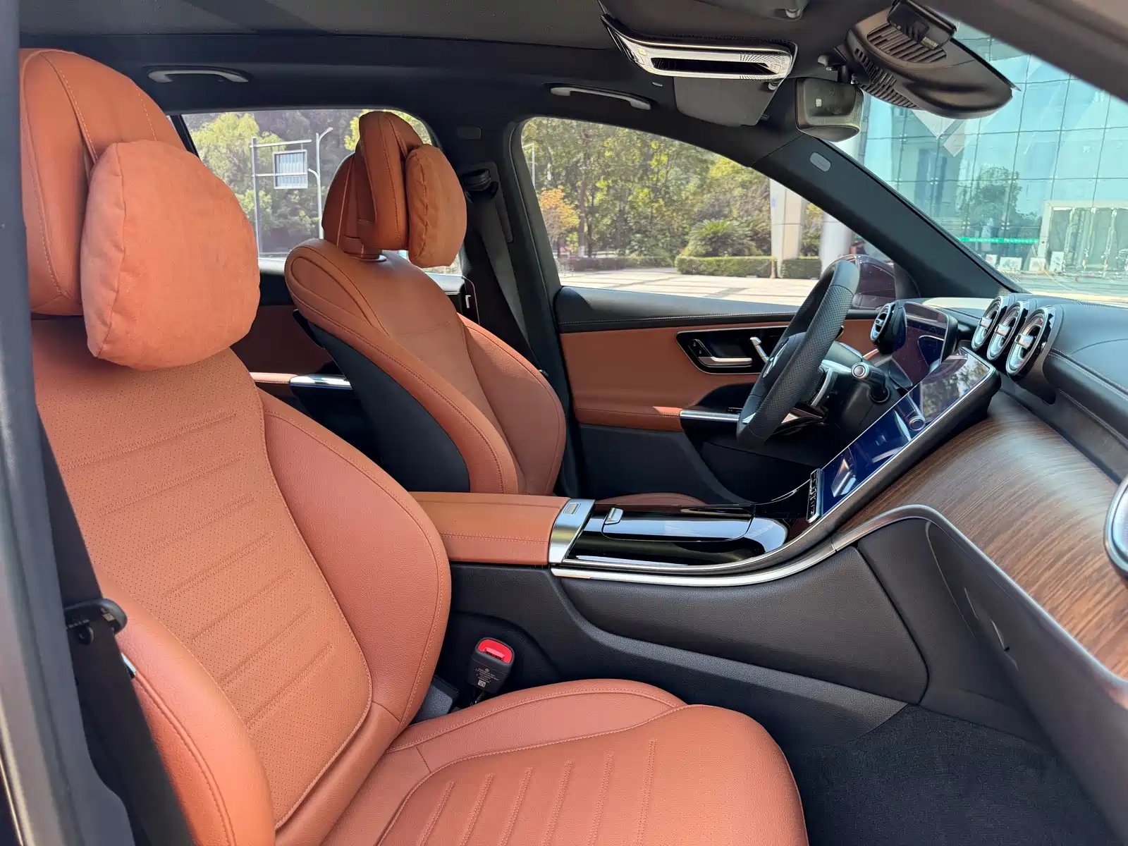 Фото 11 - Mercedes-Benz GLC