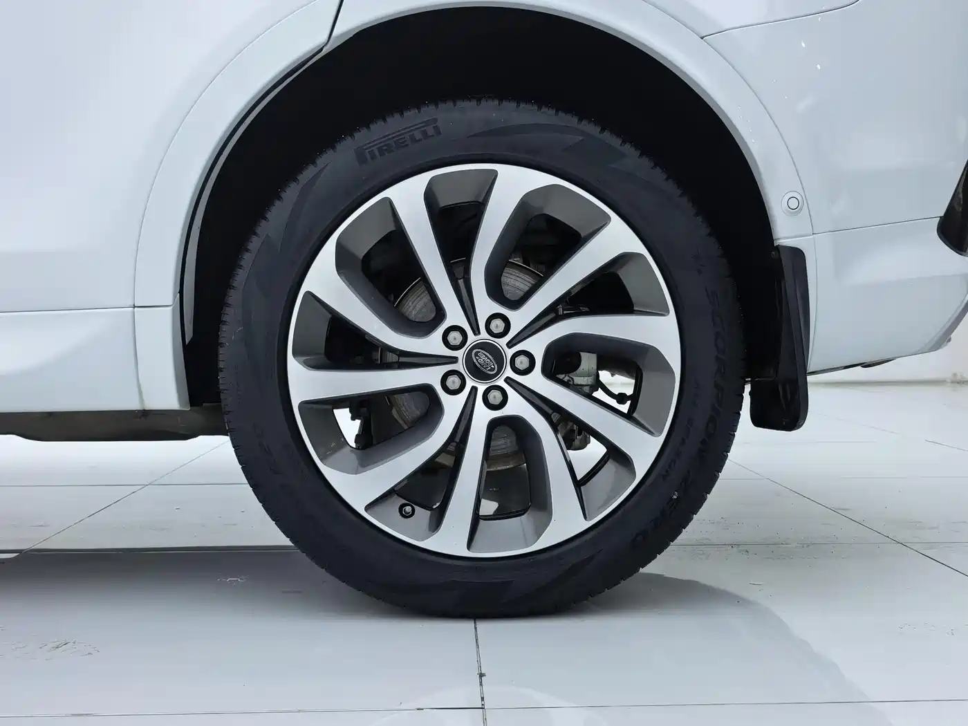 Land Rover Discovery Sport 2020 249PS R-Dynamic Performance Tech 5-seater фото 21