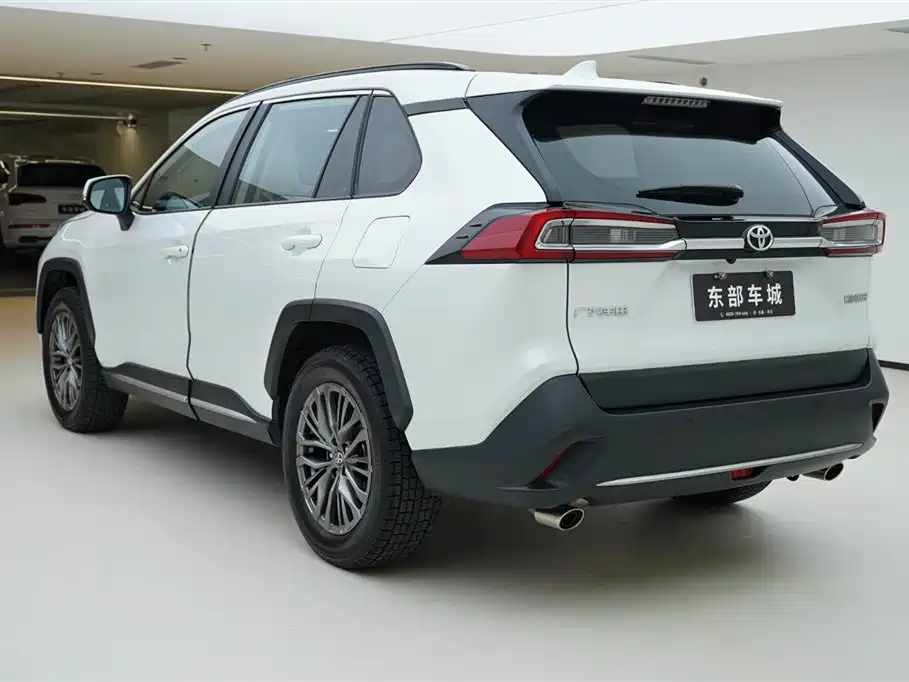 Toyota Wildlander 2023 2.0L CVT FWD Luxury PLUS фото 4