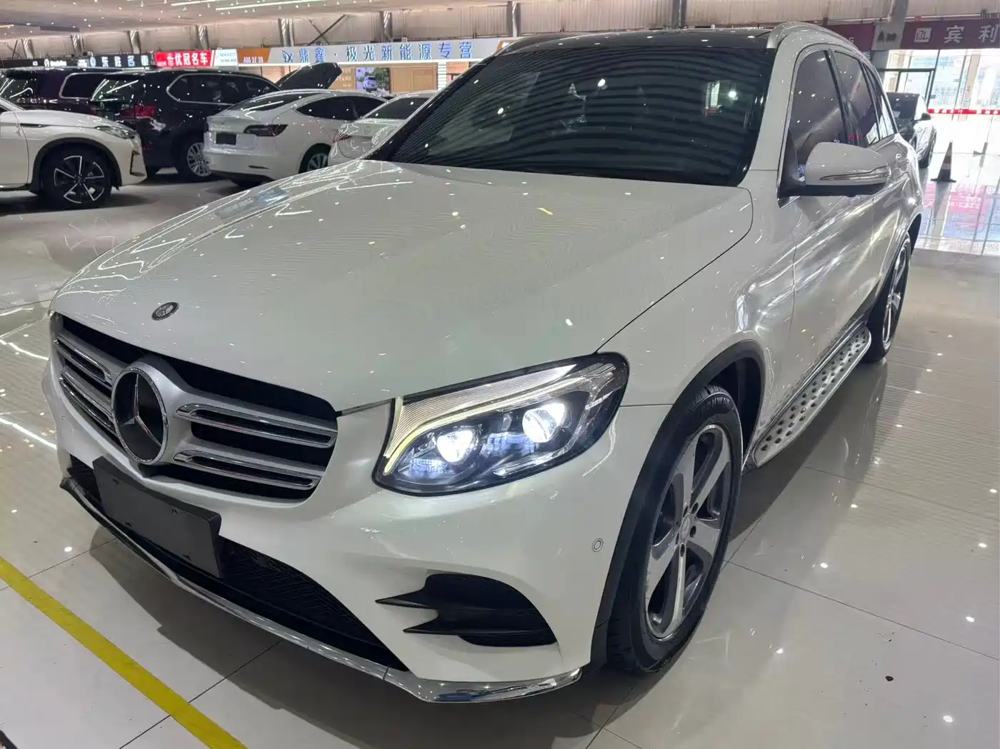 Mercedes-Benz GLC 2017 GLC 300 4MATIC Dynamic