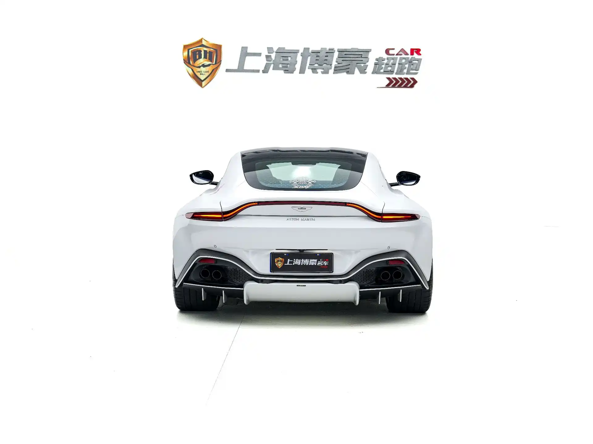 Фото 3 - Aston Martin Vantage