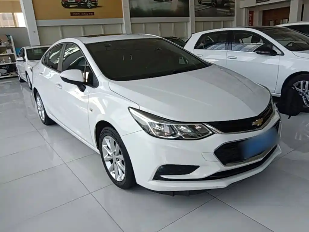 Chevrolet Cruze 2018 2018 320 Automatic Pioneer Sunroof Edition
