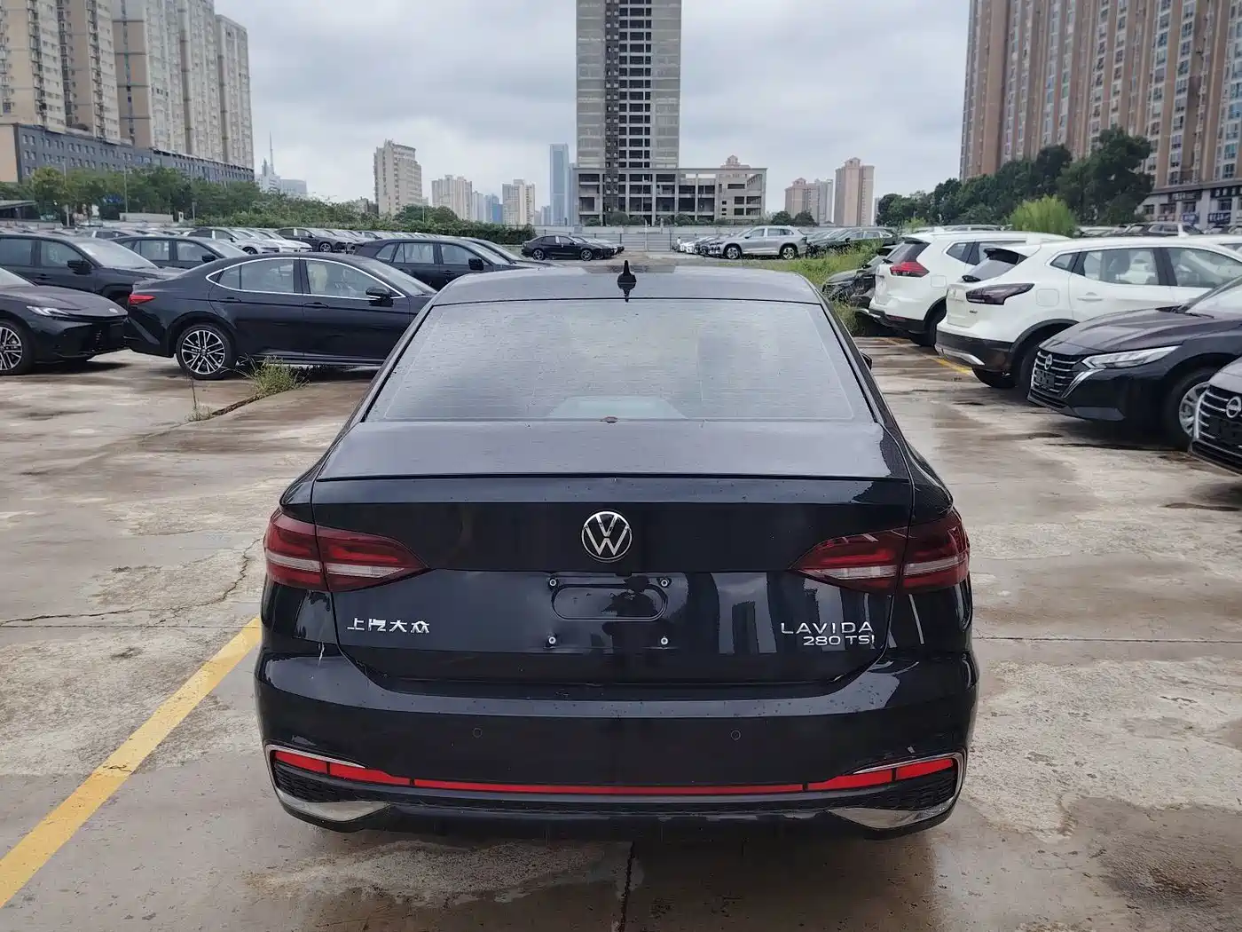 Фото 8 - Volkswagen Lavida