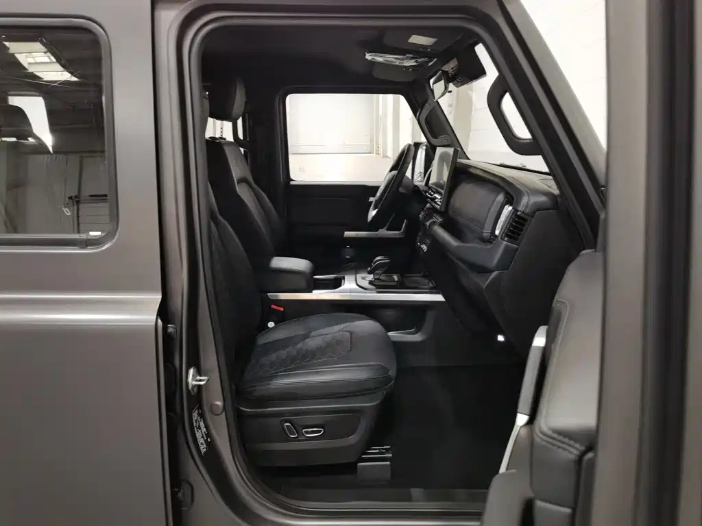 212 T01 2025 2024 2.0T Mechanic
