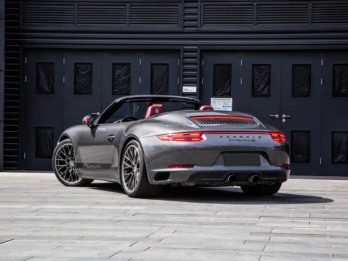 Porsche 911 2016 Carrera 4S Cabriolet 3.0T фото 10
