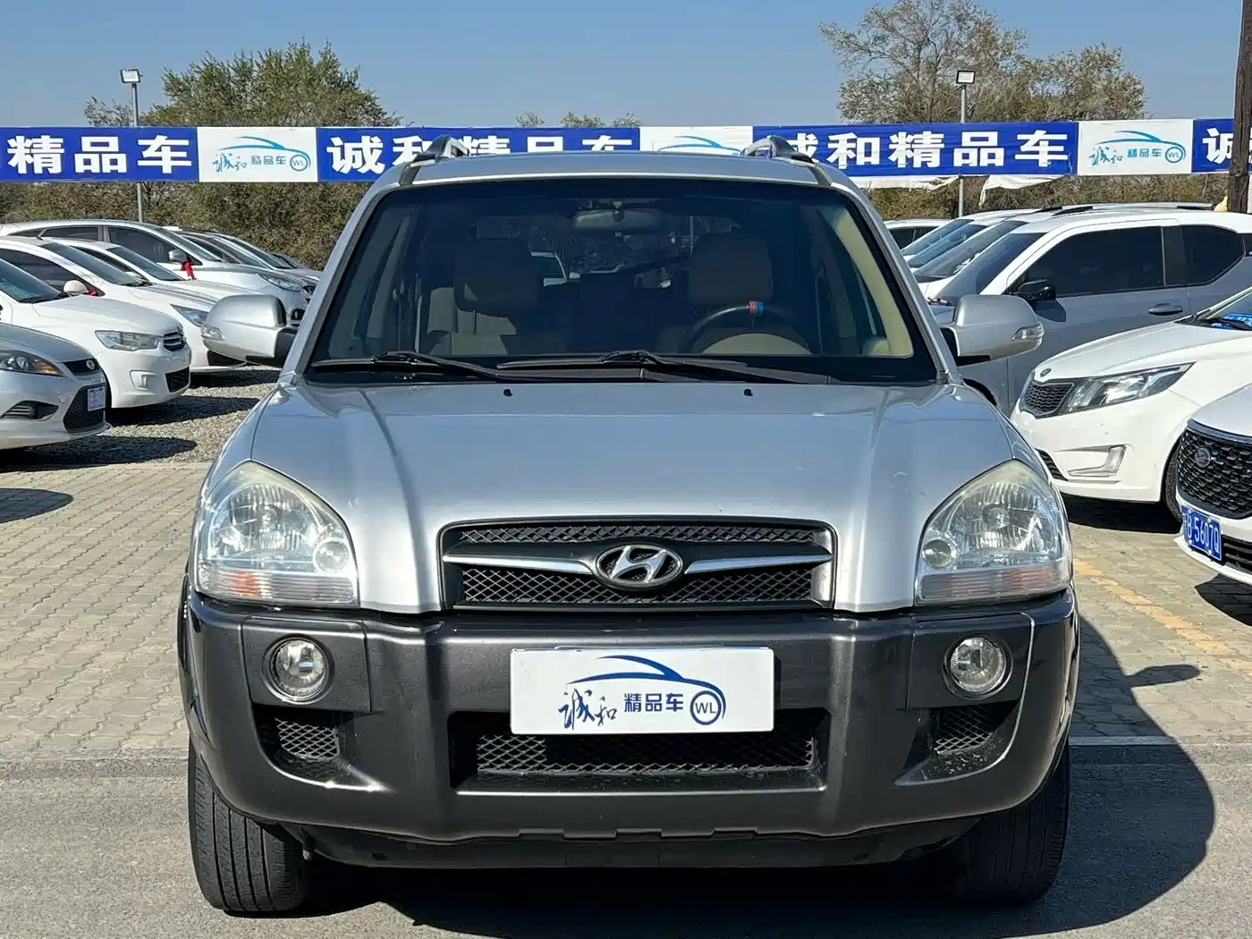 Hyundai Tucson 2009 2.0L Automatic 2WD Sunroof фото 2