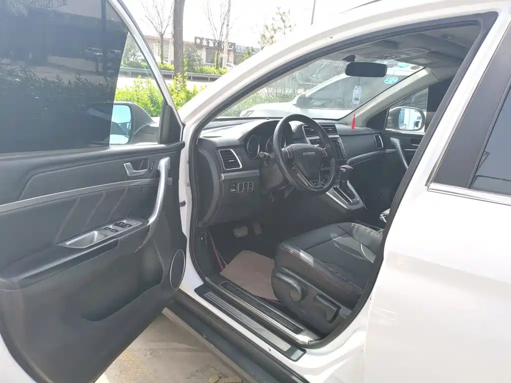 Haval M6 2018 2017 1.5T Automatic 2WD Elite