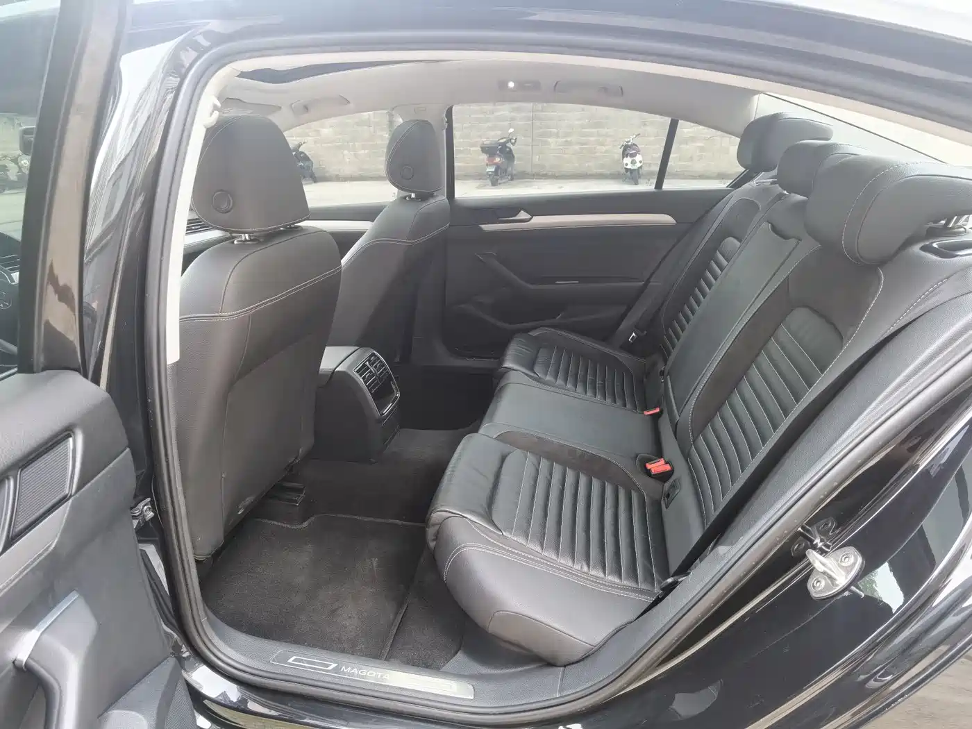 Volkswagen Magotan 2020 280TSI DSG Leading фото 14