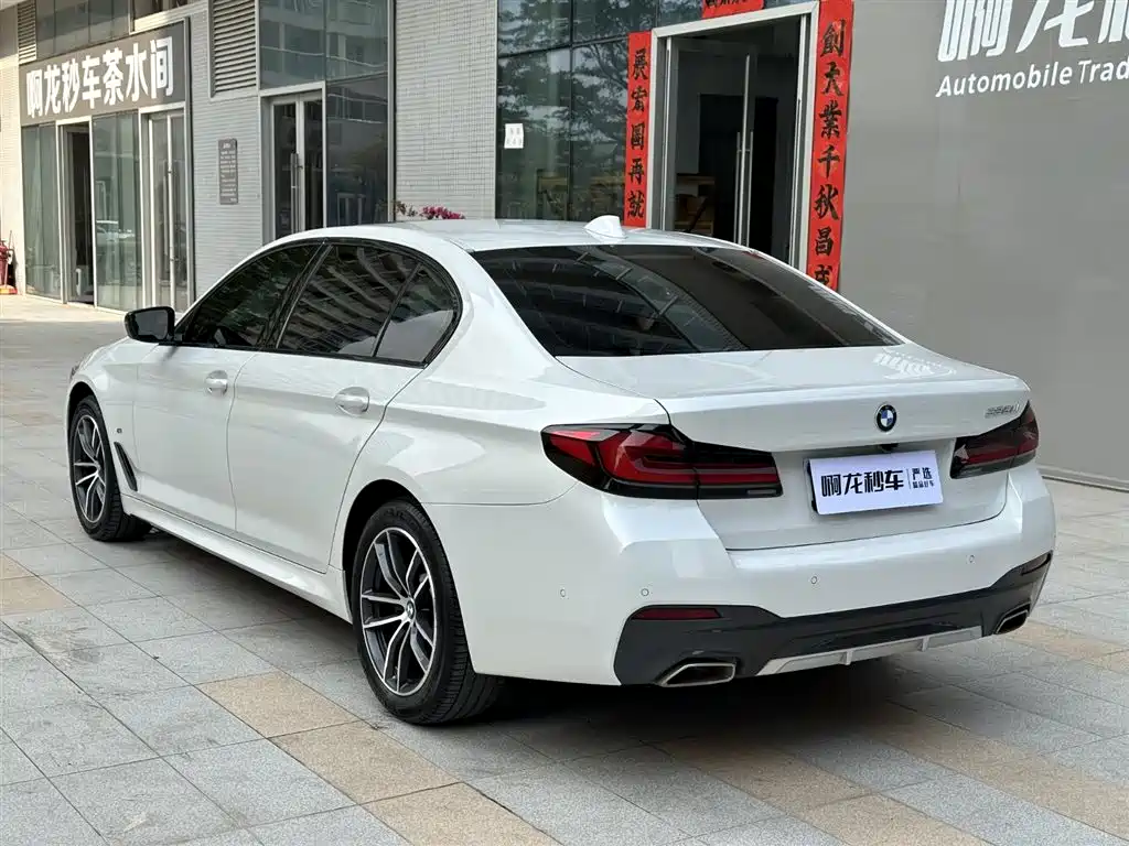 BMW 5 Series 2021 525Li M Sport Package фото 8