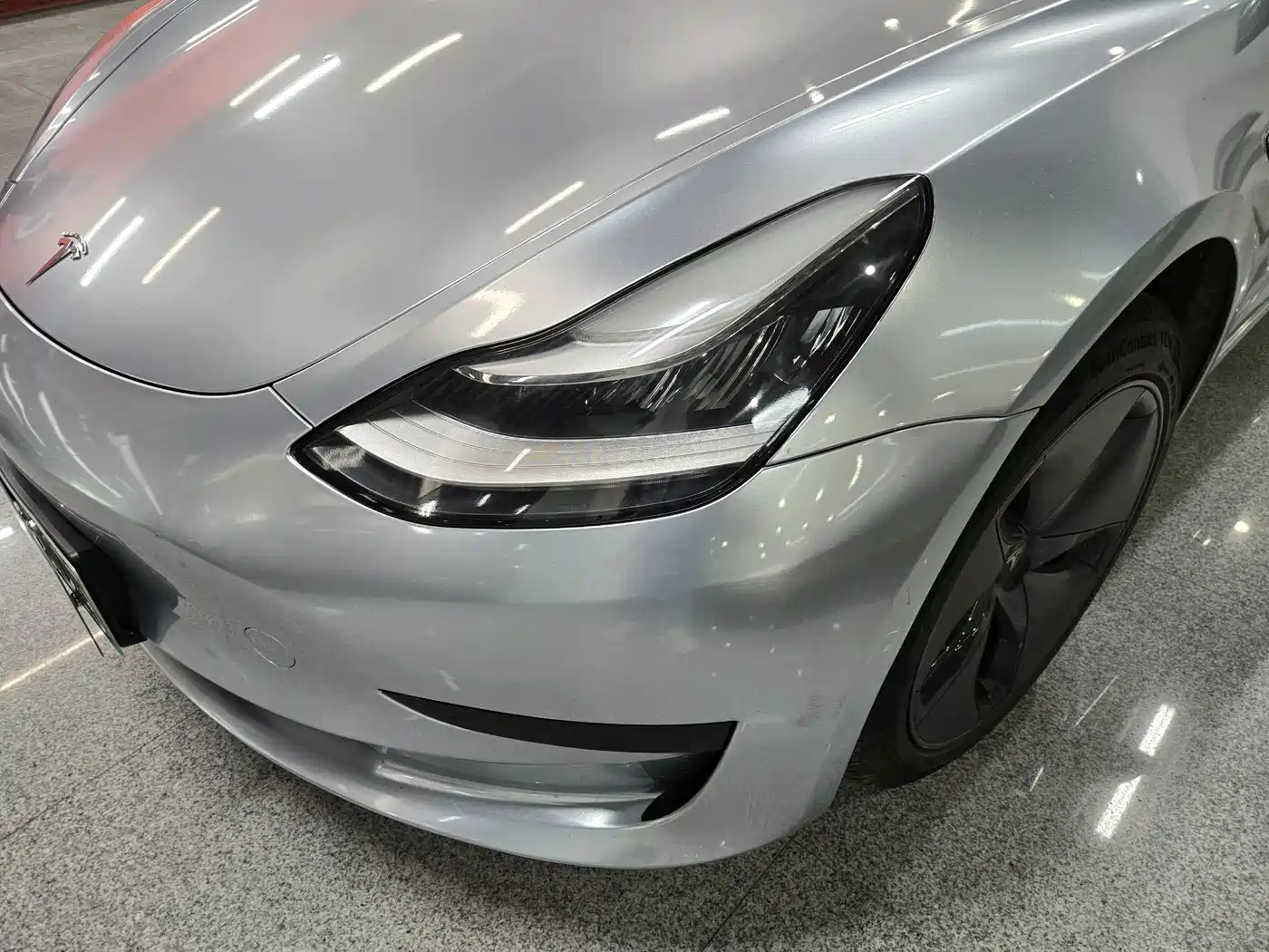 TESLA MODEL 3