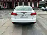 Фото 8 - Ford Focus