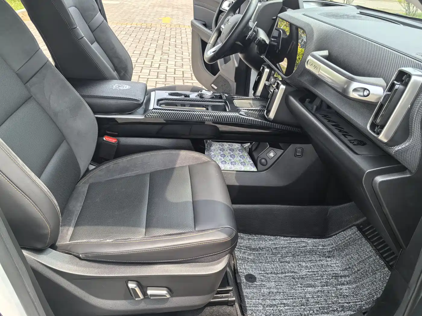 Haval Big Dog 2021 2.0T DCT AWD Howling Celestial Dog Edition фото 10