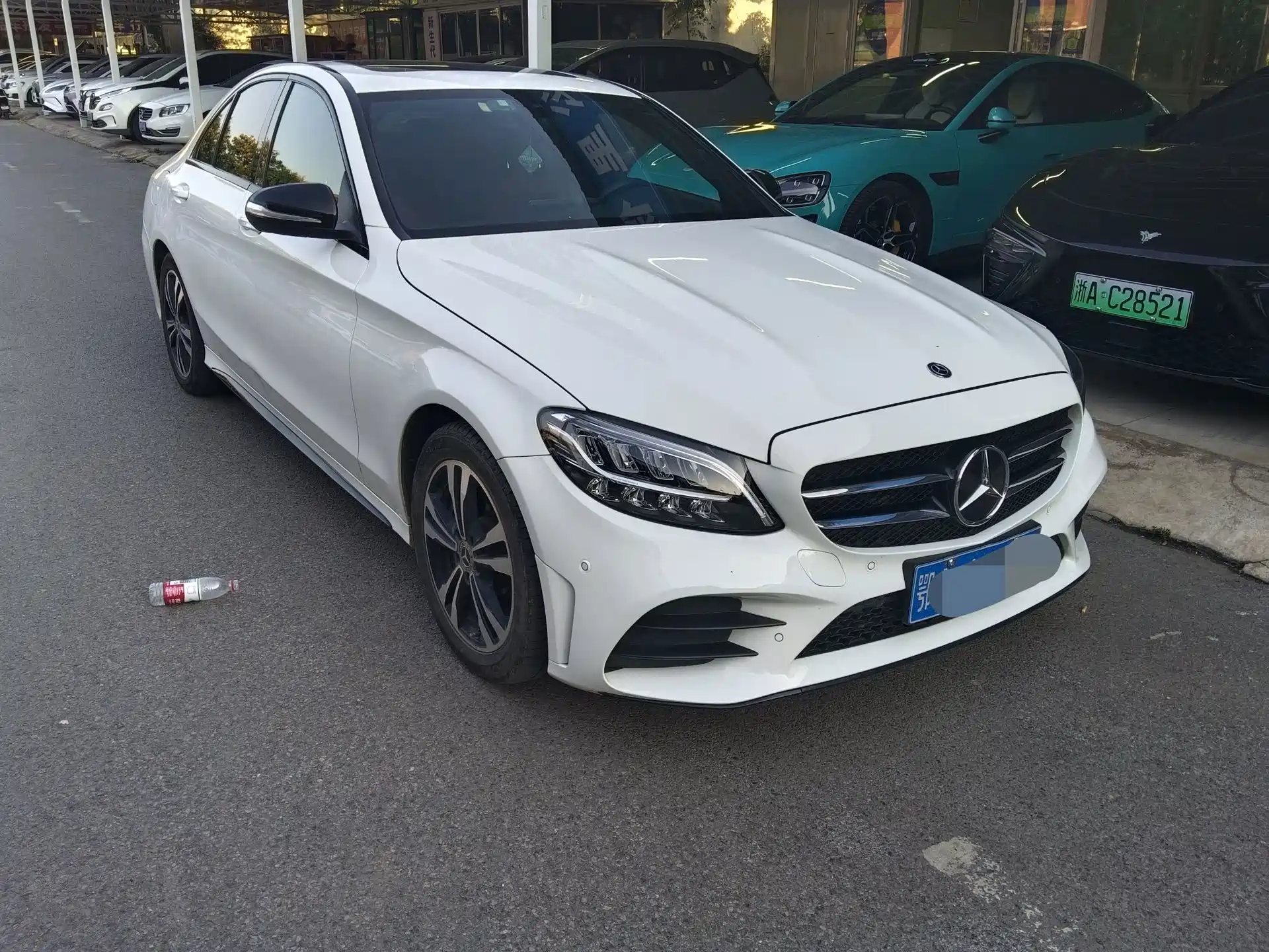 صورة 3 - Mercedes-Benz C-Class