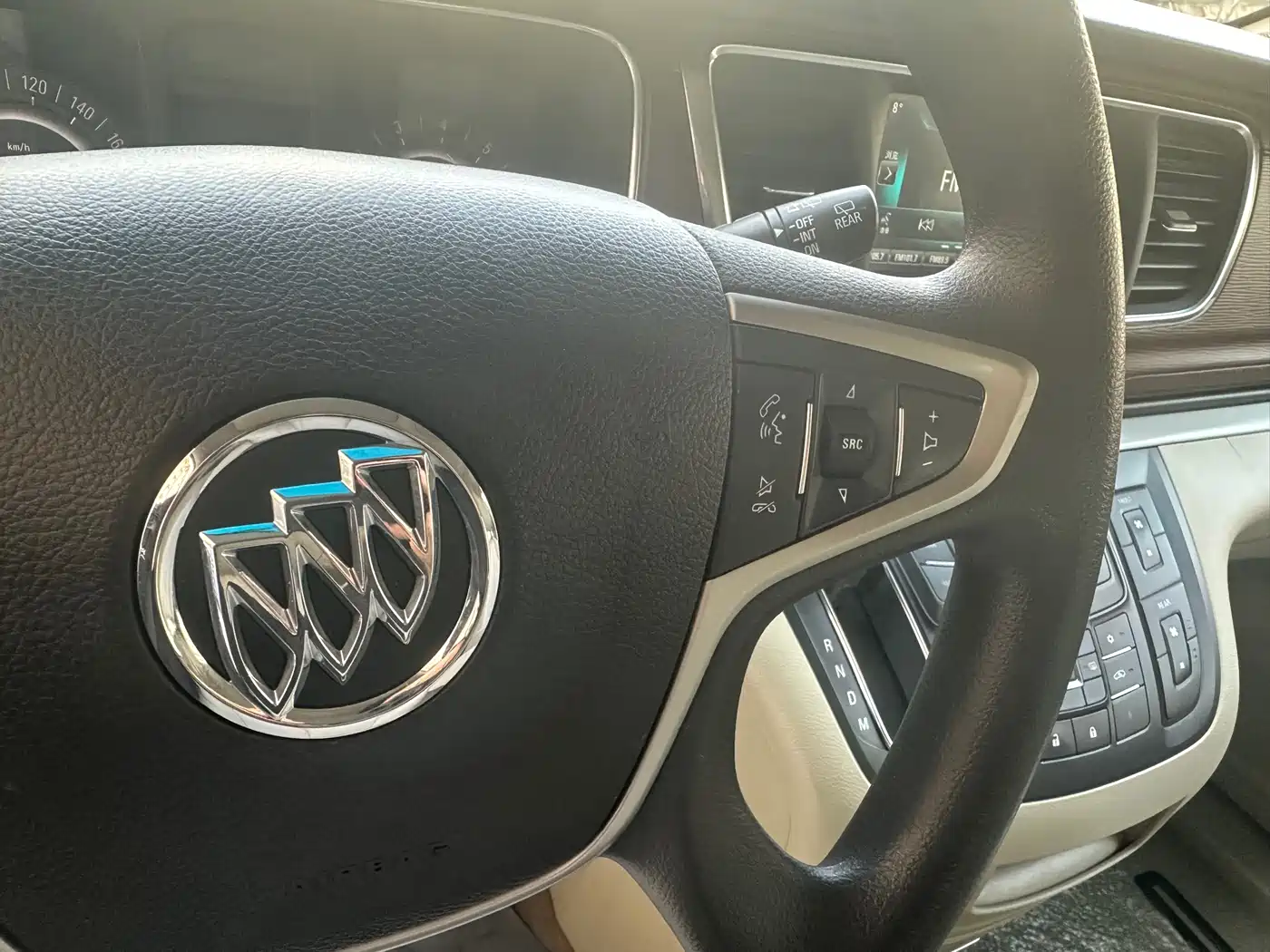 Buick GL8 2018 28T Comfort China VI фото 23