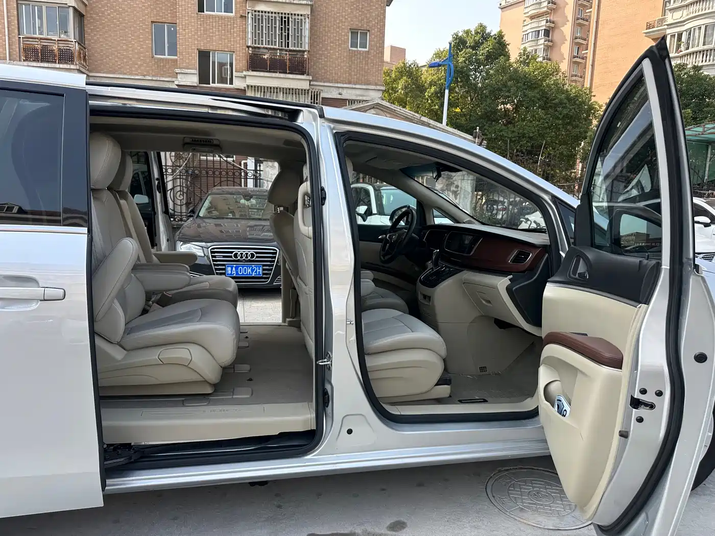 Buick GL8 2018 28T Comfort China VI фото 27