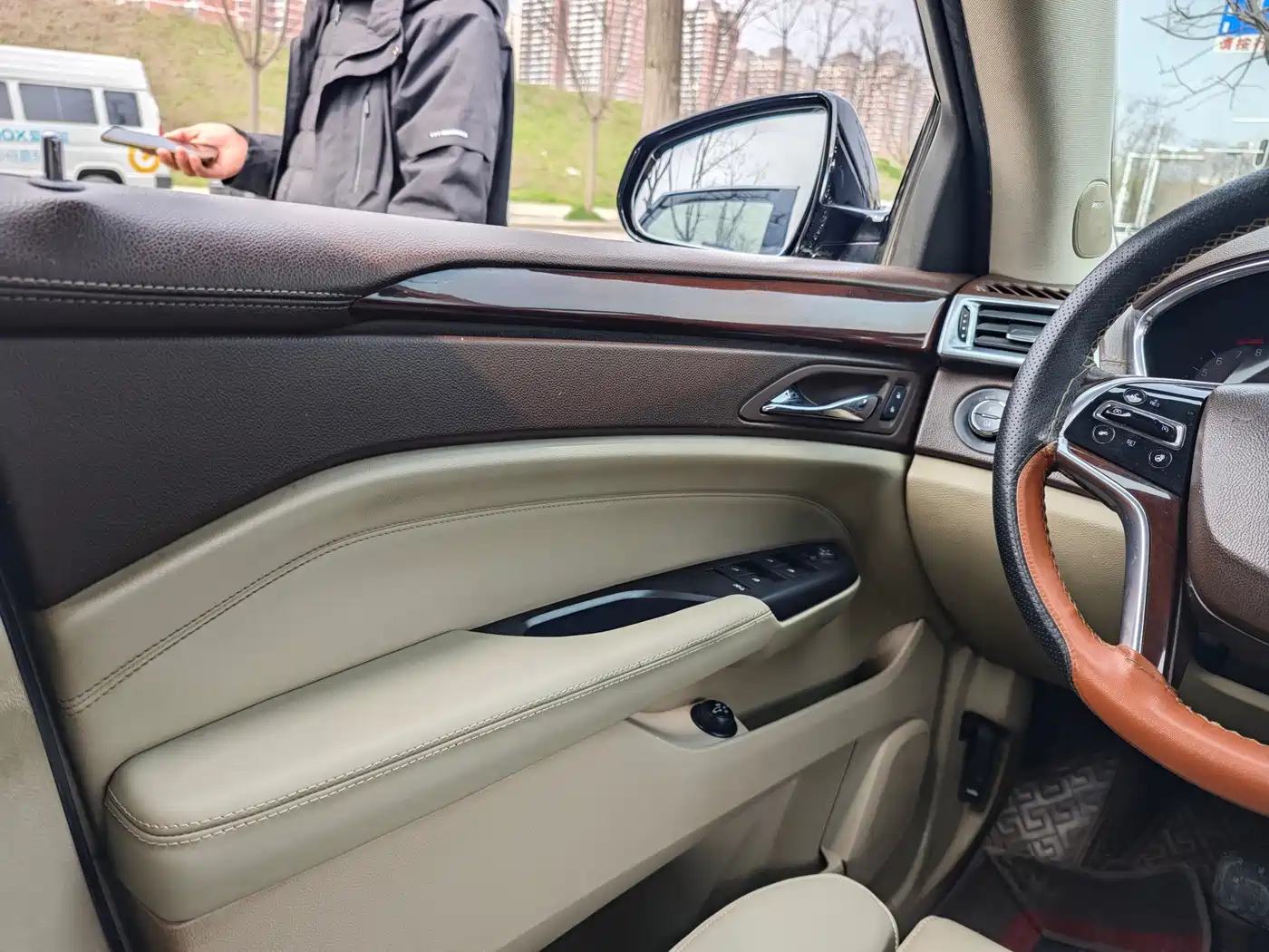 Cadillac SRX 2013 3.0L Luxury фото 16