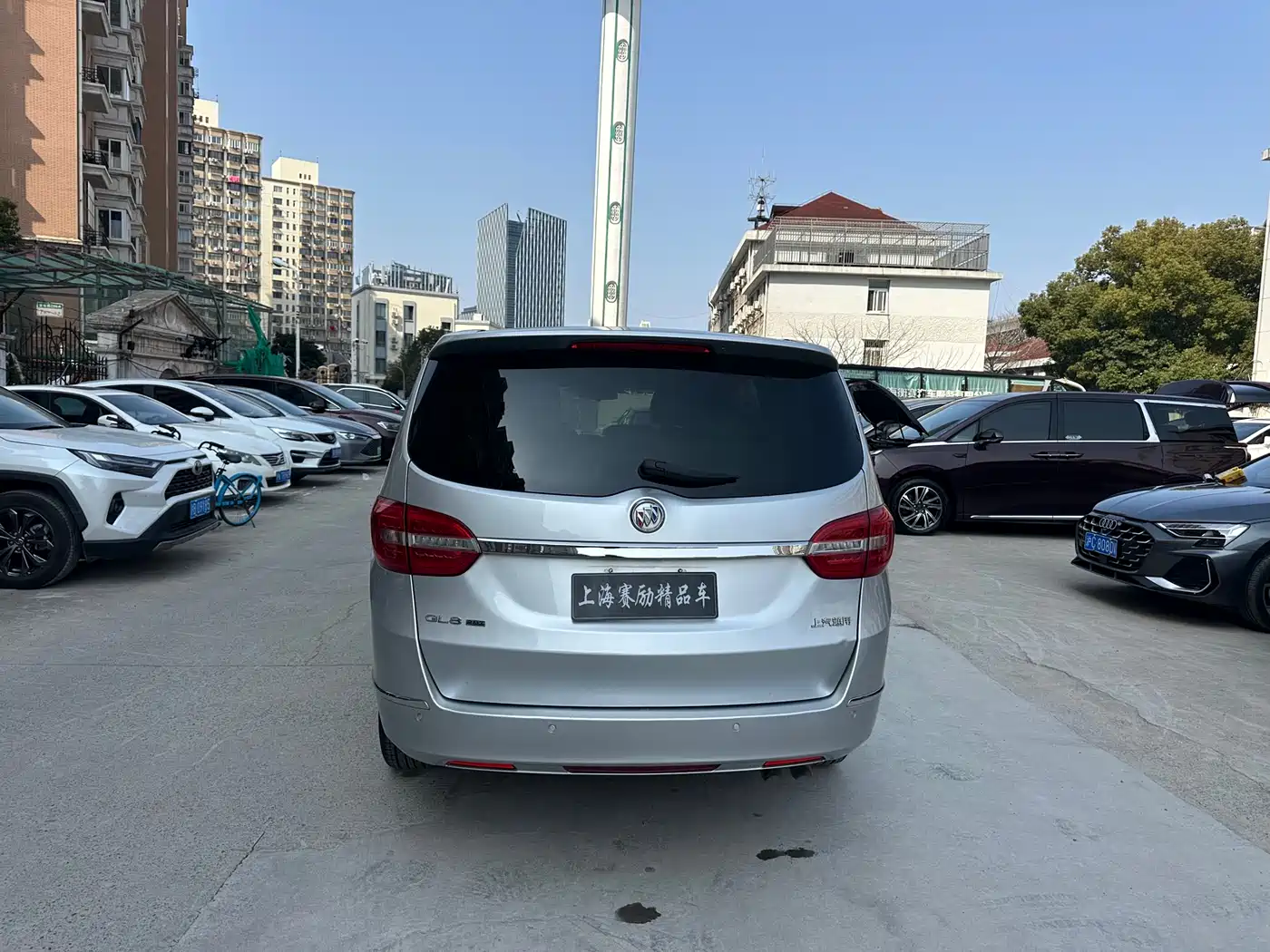 Buick GL8 2018 28T Comfort China VI фото 7