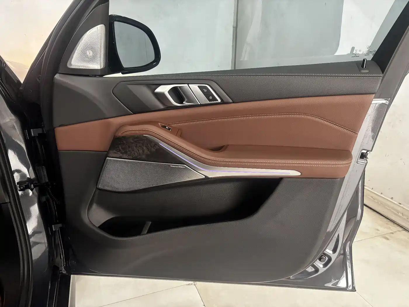 BMW X5 (Import) 2020 xDrive40i M Sport Package фото 23