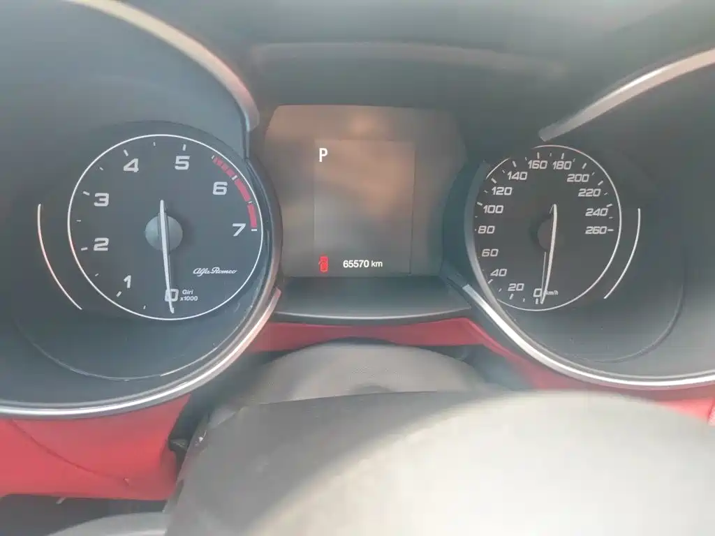 Alfa Romeo Stelvio 2019 2017 2.0T 200HP Elite