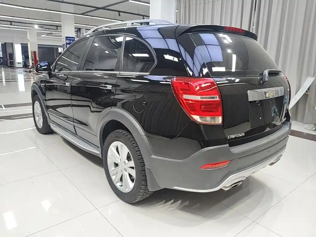 Chevrolet Captiva 2017 2015 2.4L AWD Flagship 7-Seater