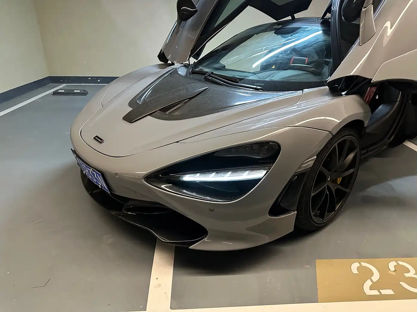 McLaren 720S 2019 4.0T Coupe фото 8