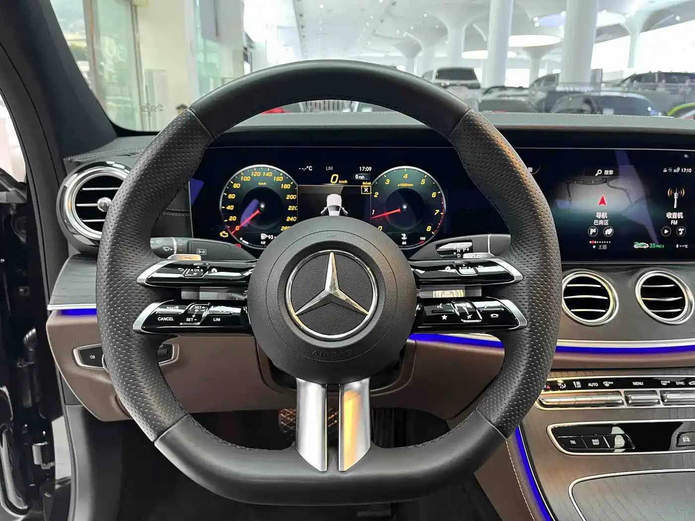 Mercedes-Benz E-Class 2023 E 300 L Fashion фото 15