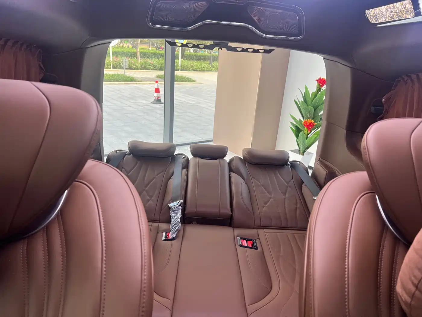Mercedes-Benz Vito 2024 2.0T Business 7-Seater фото 20