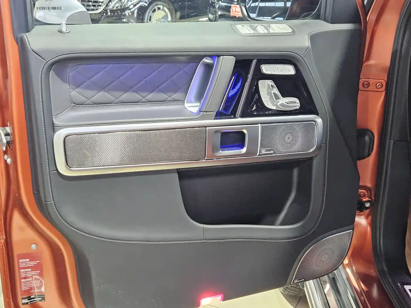 Mercedes-Benz G-Class 2024 G 500 фото 11