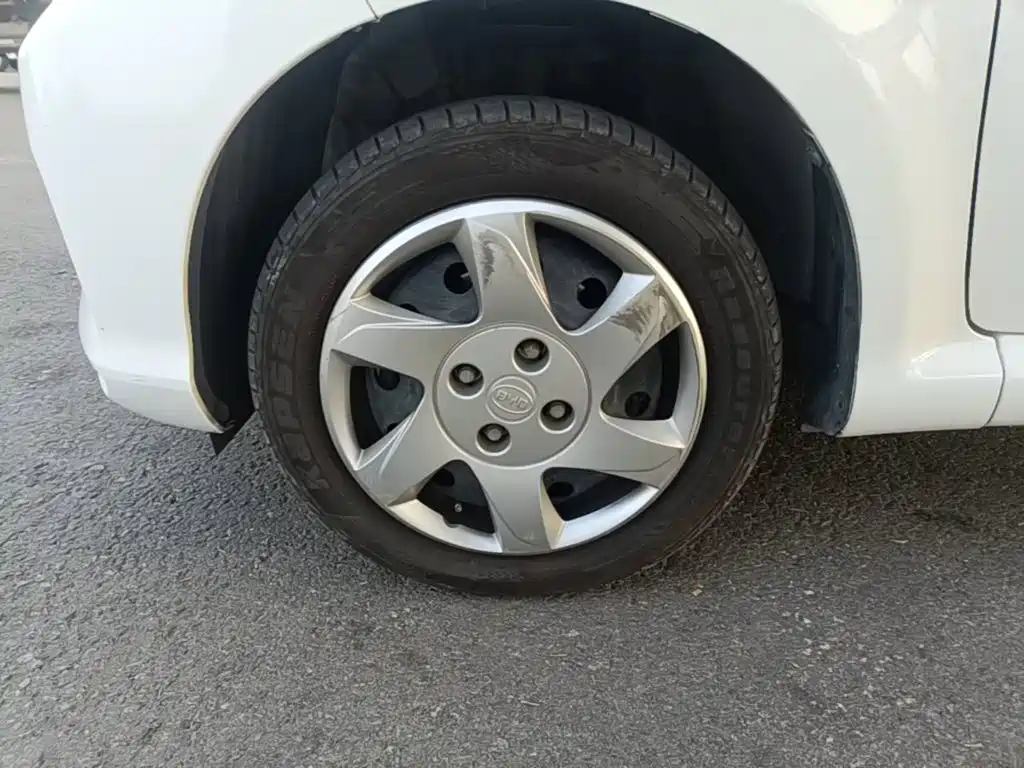 BYD e1 2020 2019 Joy Edition