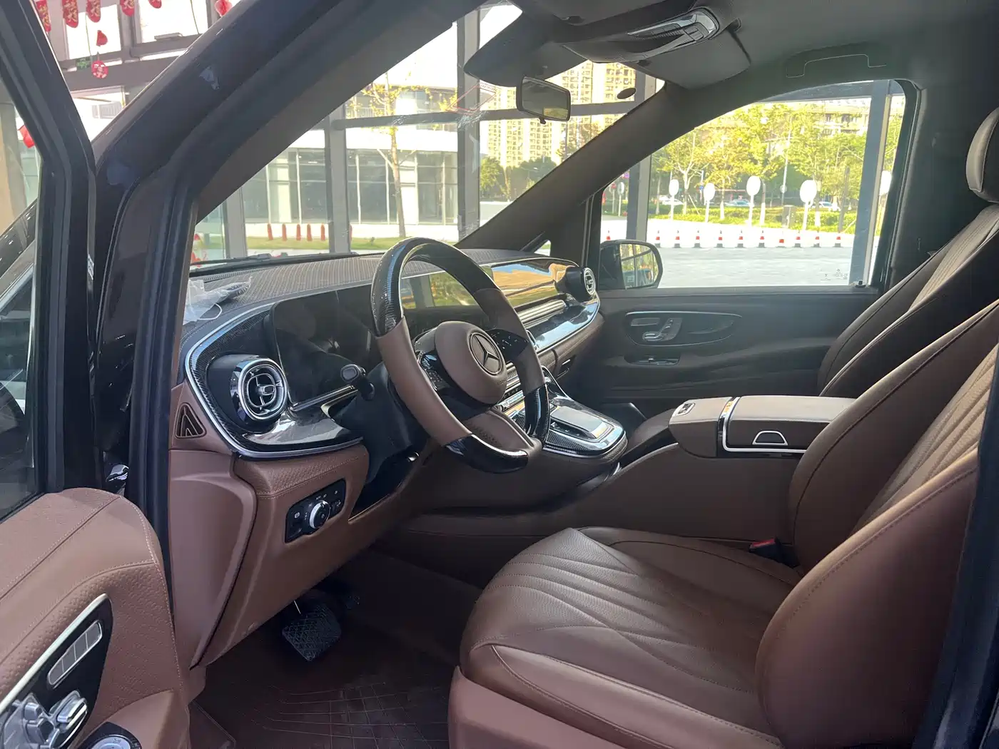 Mercedes-Benz Vito 2024 2.0T Business 7-Seater фото 5