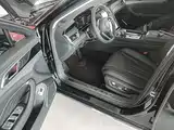Фото 21 - Hongqi H5