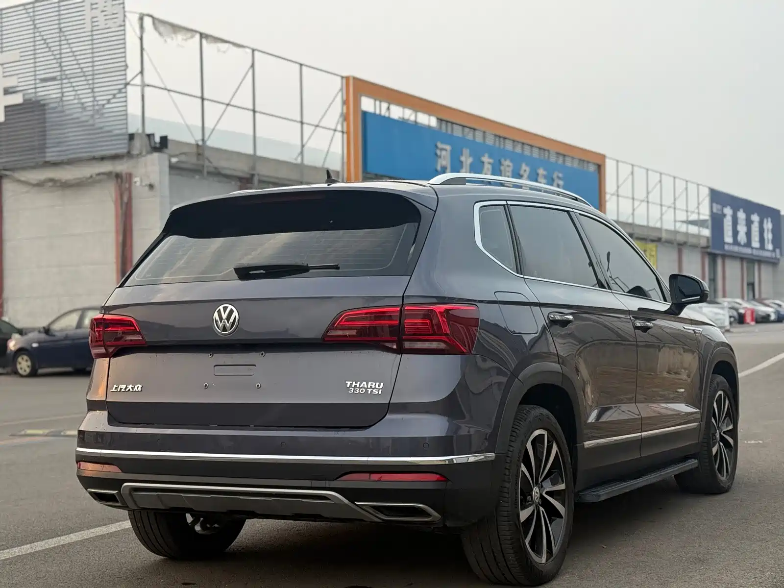 Photo 8 - Volkswagen Tharu