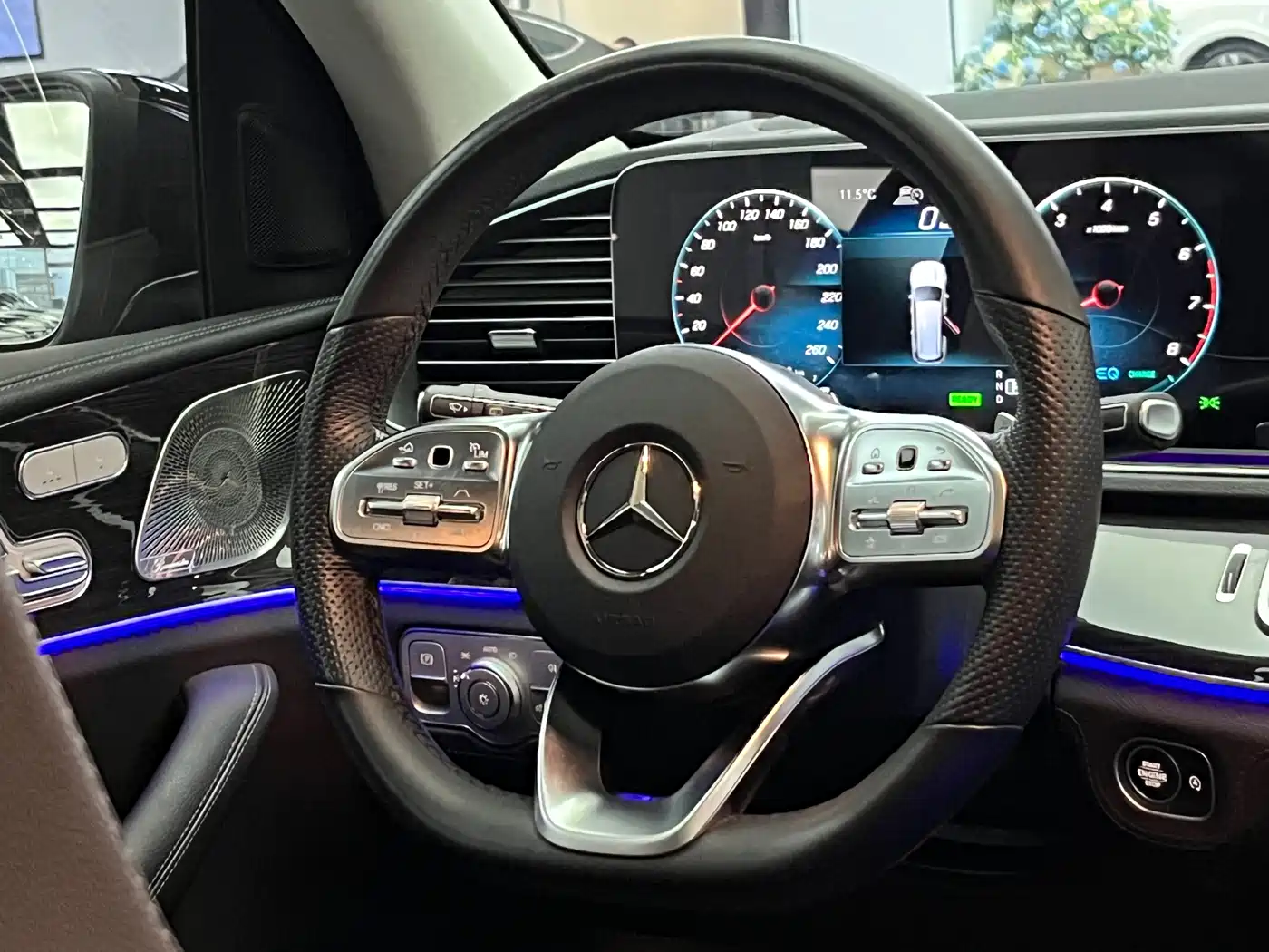 Mercedes-Benz GLS 2023 GLS 450 4MATIC Fashion Edition фото 16