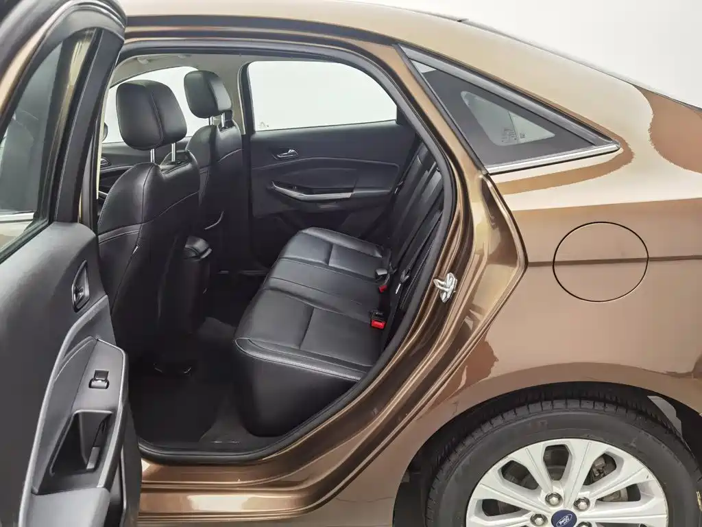 Ford Escort 2015 2015 1.5L Automatic Fashion