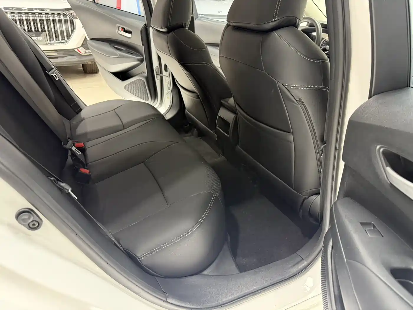 Toyota Corolla 2021 TNGA 1.5L CVT Elite Edition фото 13