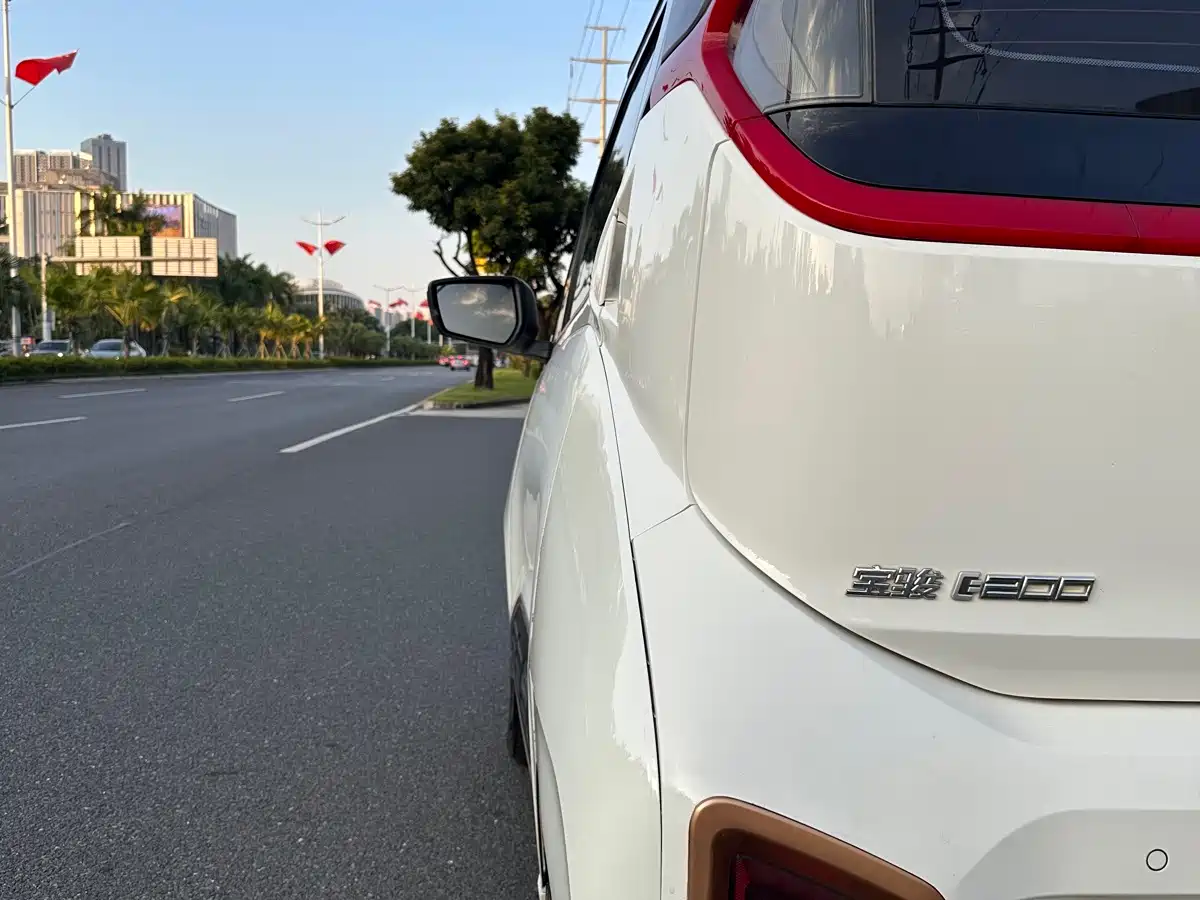 Фото 23 - Baojun E200