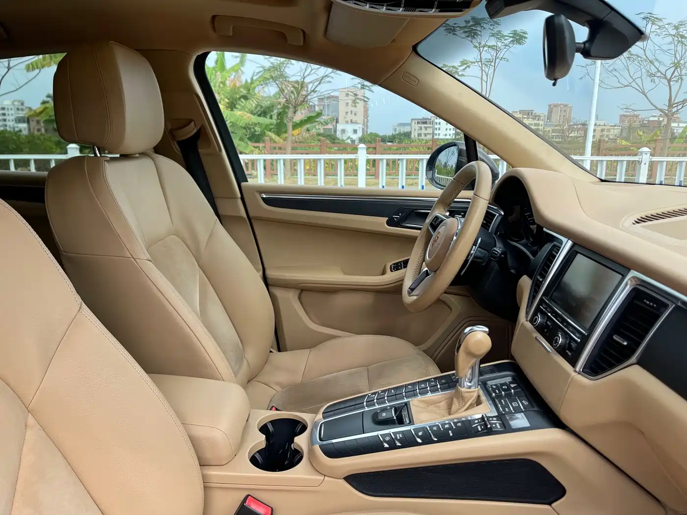 Porsche Macan 2016 Macan 2.0T фото 8