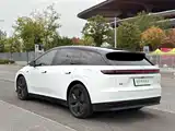 Фото 4 - Li Auto i6