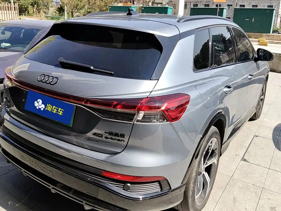 Фото 3 - Audi Q4 e-tron