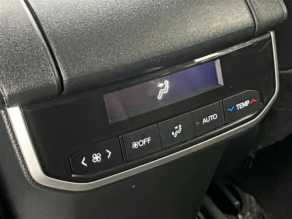 Toyota Highlander 2024 2.5L Smart Hybrid 2WD Elite 7-seater фото 18