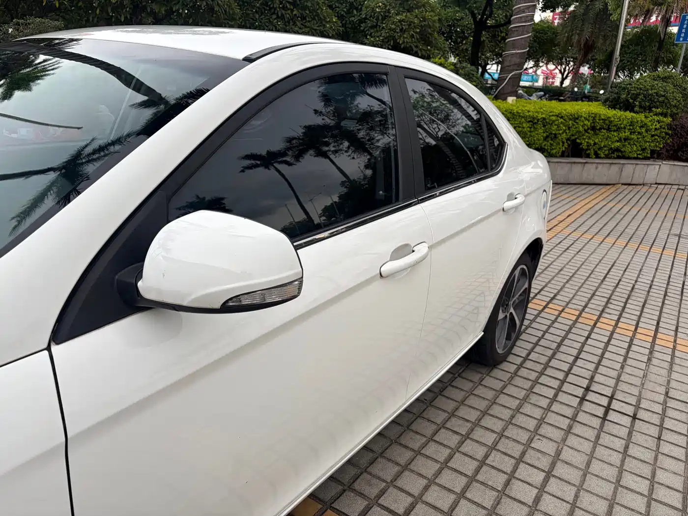 JAC Motors JAC iEVA50 2019 2019 Luxury Smart Edition