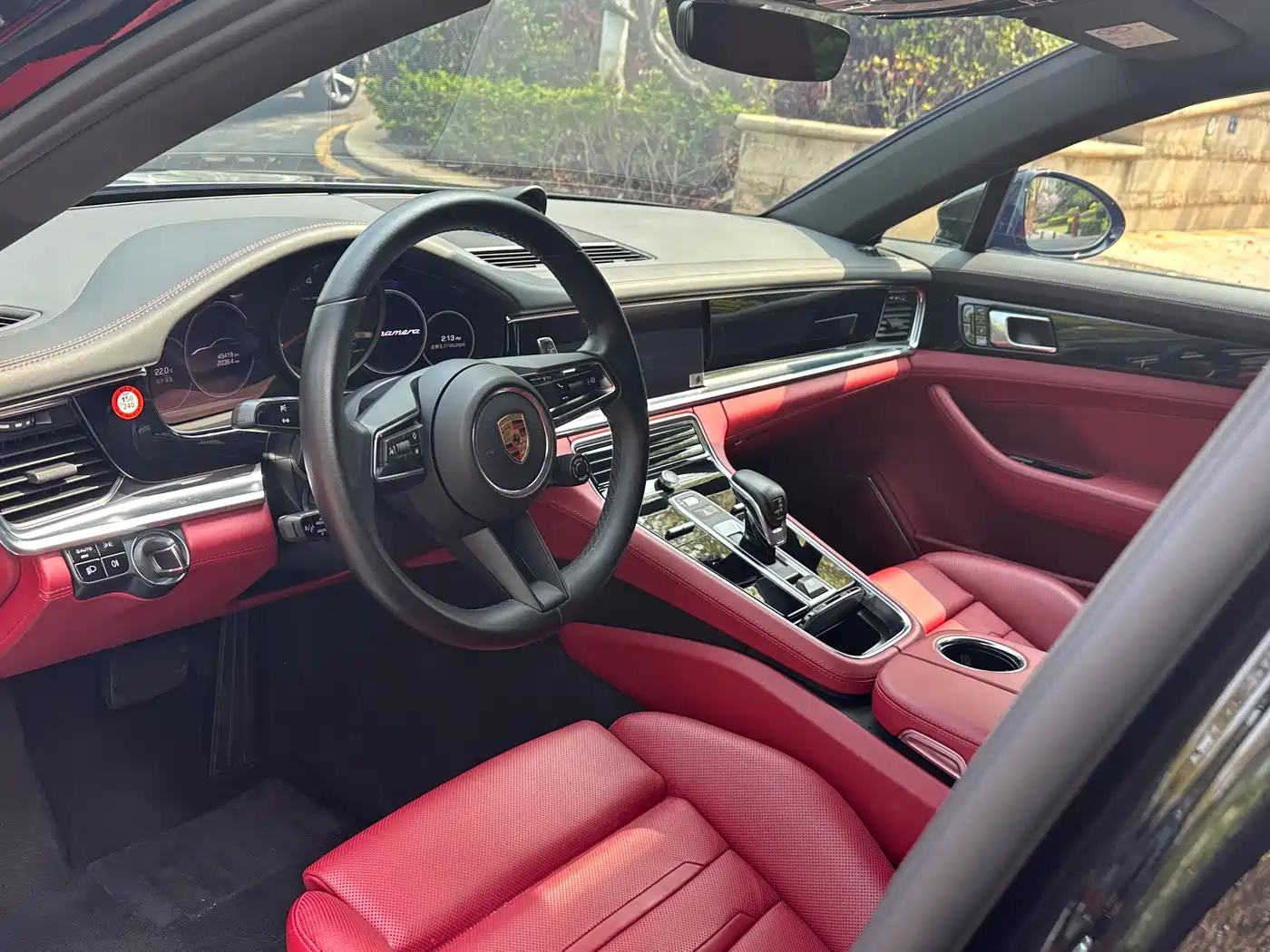 PORSCHE PANAMERA
