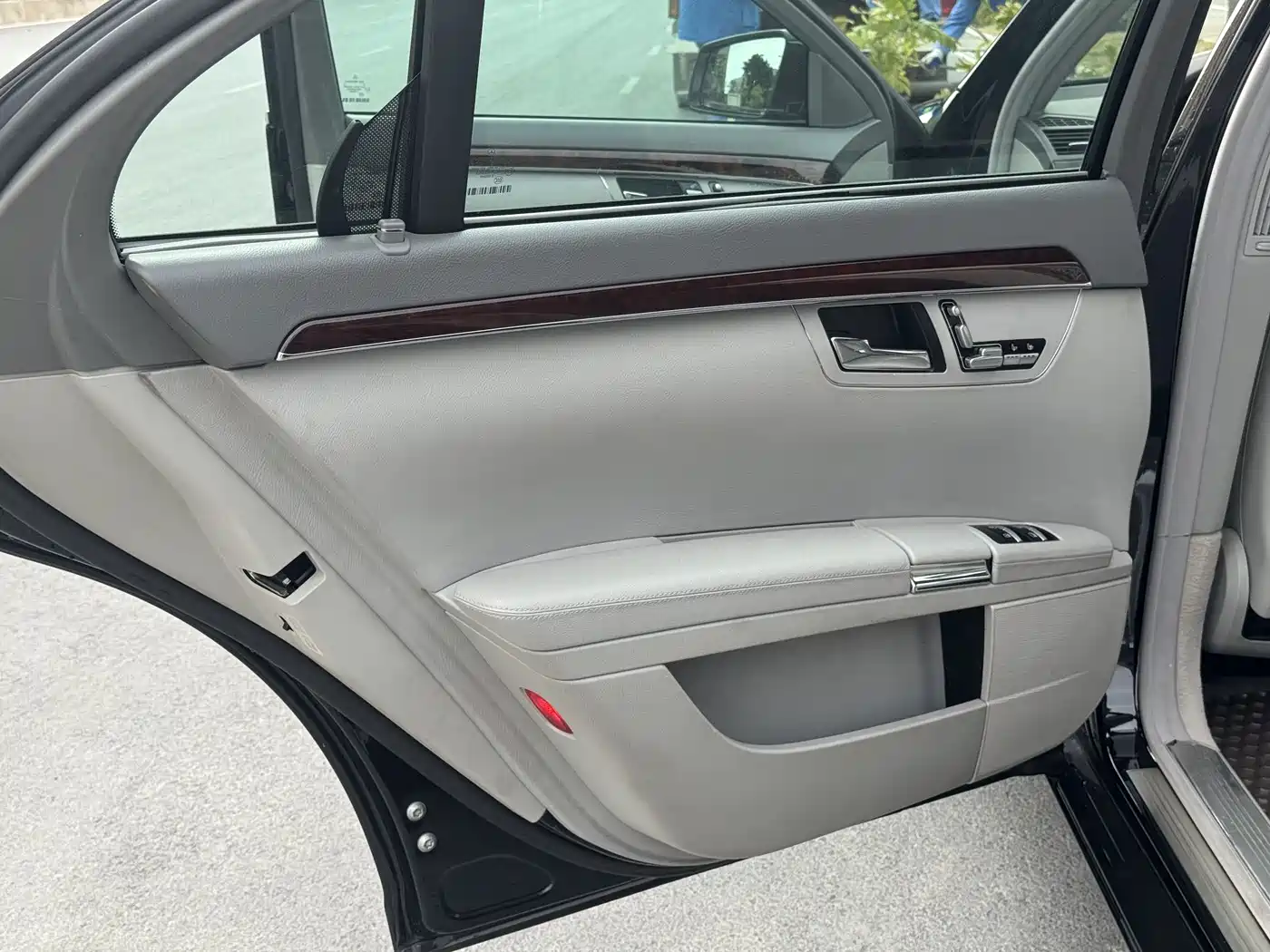 Mercedes-Benz S-Class 2010 S 350 L Luxury фото 14