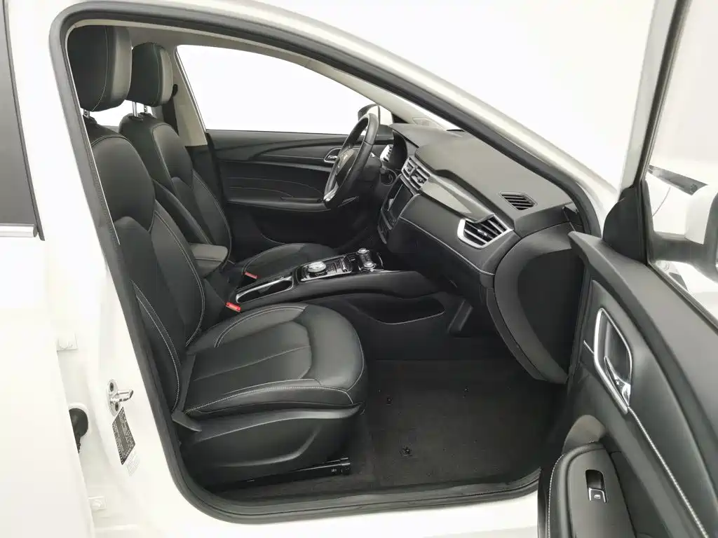 Фото 23 - Roewe Ei5