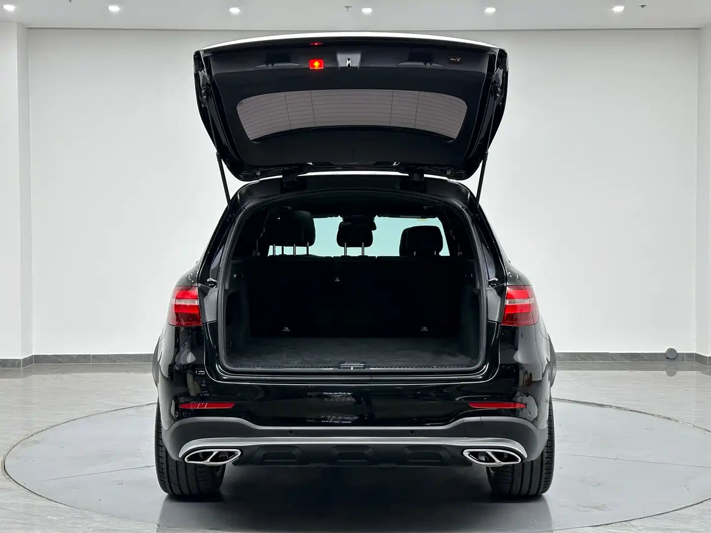 Mercedes-Benz GLC AMG 2017 AMG GLC 43 4MATIC фото 37