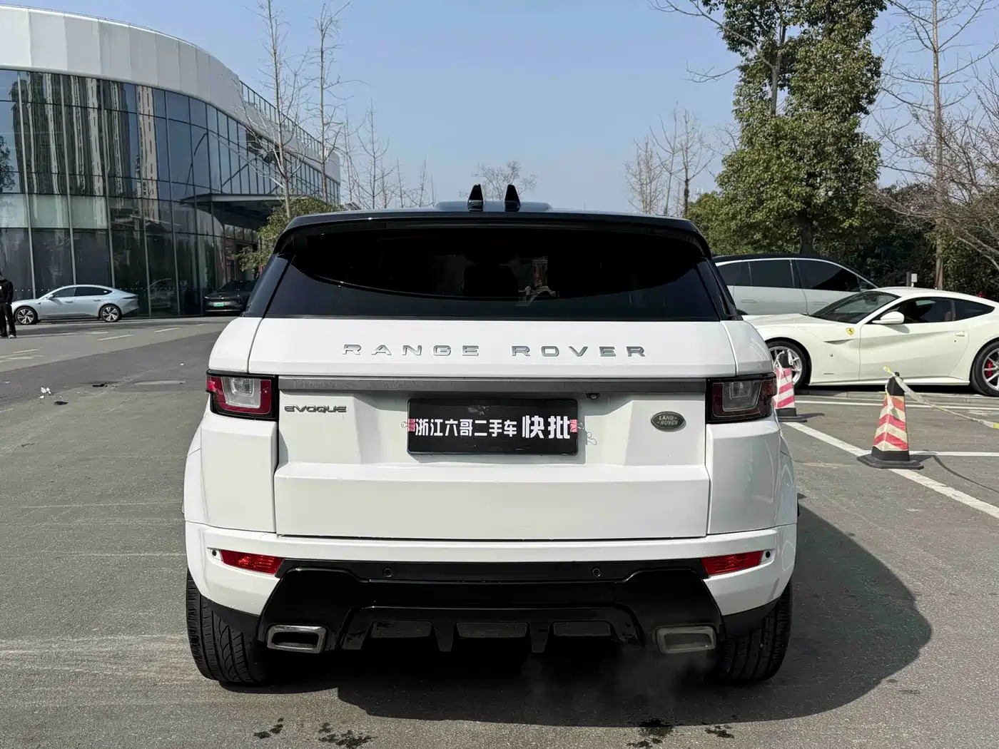 Land Rover Range Rover Evoque 2018 240PS SE Smart Edition фото 13