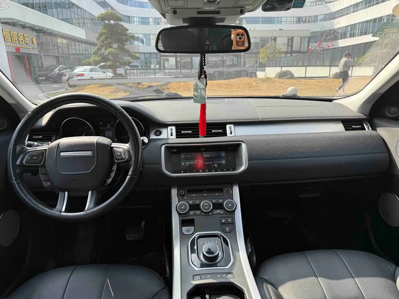 Land Rover Range Rover Evoque 2018 240PS SE Smart Edition фото 4
